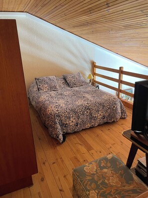 2 chambres, fer et planche à repasser, accès Internet, draps fournis