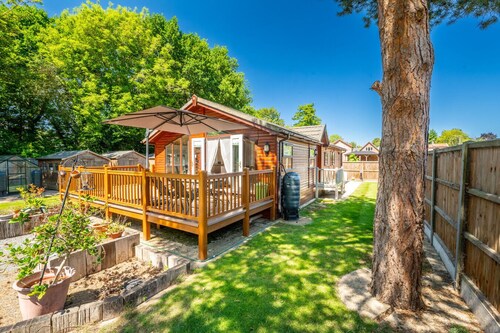 The Cabin | Sleeps up to six | Gardens | Aylsham