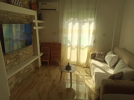 TV. Secure apartment Algiers center test garden