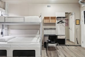 Kamar Keluarga | Meja kerja dan Wi-Fi gratis