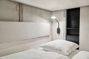 Habitación individual económica | Escritorio y wifi gratis 