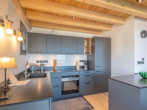 Fridge, microwave, dishwasher