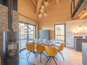 Dining - Stylish ski-in duplex at Alpe d'Huez (Huez)