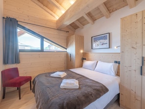 4 bedrooms, free WiFi, bed sheets - Stylish ski-in duplex at Alpe d'Huez (Huez)