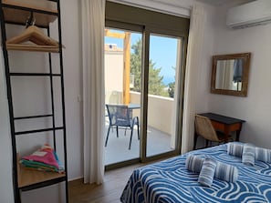 2 Schlafzimmer, Zimmersafe, Bügeleisen/Bügelbrett, Reisekinderbett