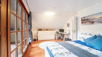 2 Schlafzimmer, Schreibtisch, kostenloses WLAN, Bettwäsche