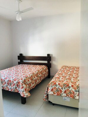 2 Schlafzimmer, Bügeleisen/Bügelbrett, WLAN