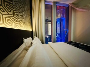 Three-Bedroom Apartment-High Floor | Chambres insonorisées, fer et planche à repasser, Wi-Fi gratuit
