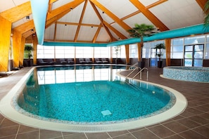 Chalet | Pool | Outdoor pool
