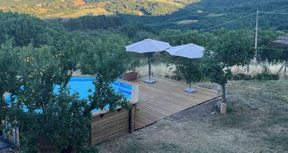 Farmhouse with incredible view with pool