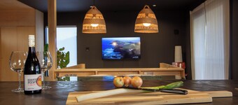 Modern House 1 minute walk to surf beach. Onjuku, Chiba. Near Tokyo.