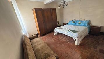 2 bedrooms, bed sheets