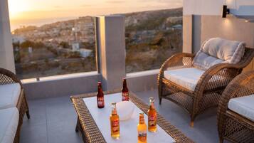 Superior Apartment, 2 Bedrooms, Balcony, Ocean View | Terrace/patio