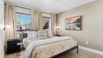Condo, Multiple Beds, Balcony (403 Veterans 389/391)