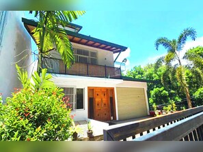 Front of property - Kandy Grand Ocacia (Kandy)