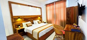 Deluxe Double Room, Balcony, Mountain View | Free WiFi - Kandy Grand Ocacia (Kandy)