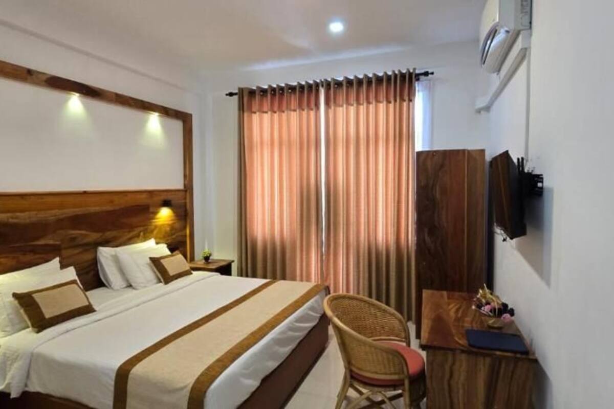 Deluxe Double Room, Balcony, Mountain View | Free WiFi