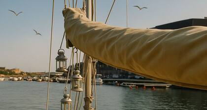Unique Glamping experience on small boat in Central Karlskrona