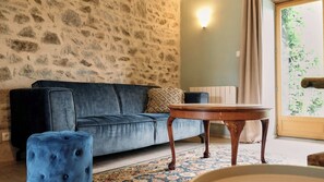 Living area - La vallée des Elements (Chiddes)