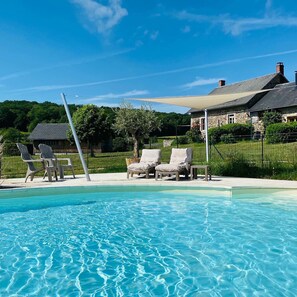 Exterior detail - La vallée des Elements (Chiddes)