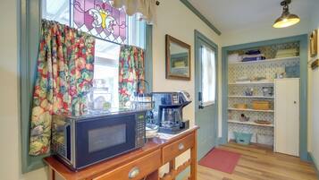 Apartment (0 Bedroom) | Interior