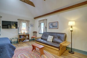 Apartment (0 Bedroom) | Interior - Walk to Park & River: Dog-friendly Cambridge Gem (Cambridge)