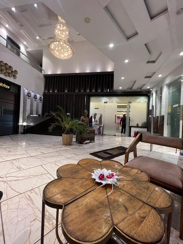 Reception - Hotel Geeta Garden (Unnao)