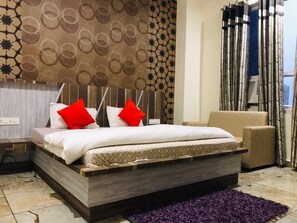 Superior Room | Free WiFi - Hotel Geeta Garden (Unnao)