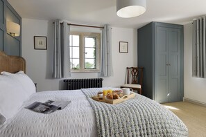3 bedrooms, desk, travel cot, WiFi - Charming dog friendly cottage - Bank Cottage (Longborough)