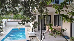 Pool - Natural wonder, Turunç offers a peaceful and enjoyable holiday in nature. (Turunç)