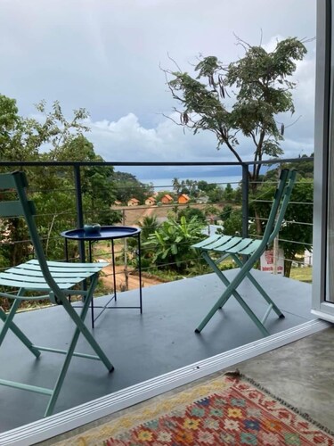 Setting Sun Kantiang Bay Studio