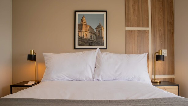 Unclassified image, 1 of 17, button - w Elegant 1BR Retreat in the Heart of San Isidro (Lima)