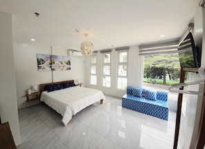 Junior Studio Suite, City View | Laptop workspace, free WiFi