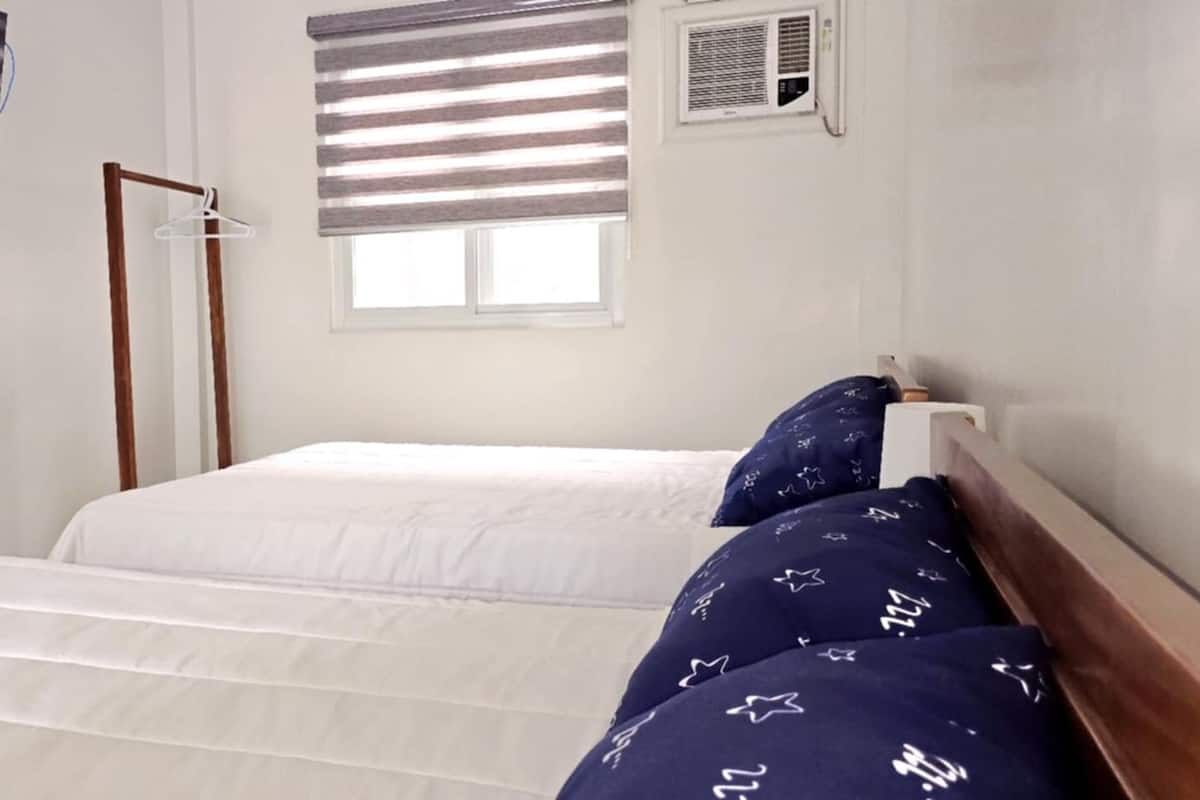 Deluxe Double Room | Laptop workspace, free WiFi