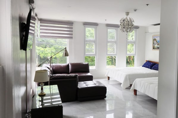 Family Studio Suite, City View | Laptop workspace, free WiFi