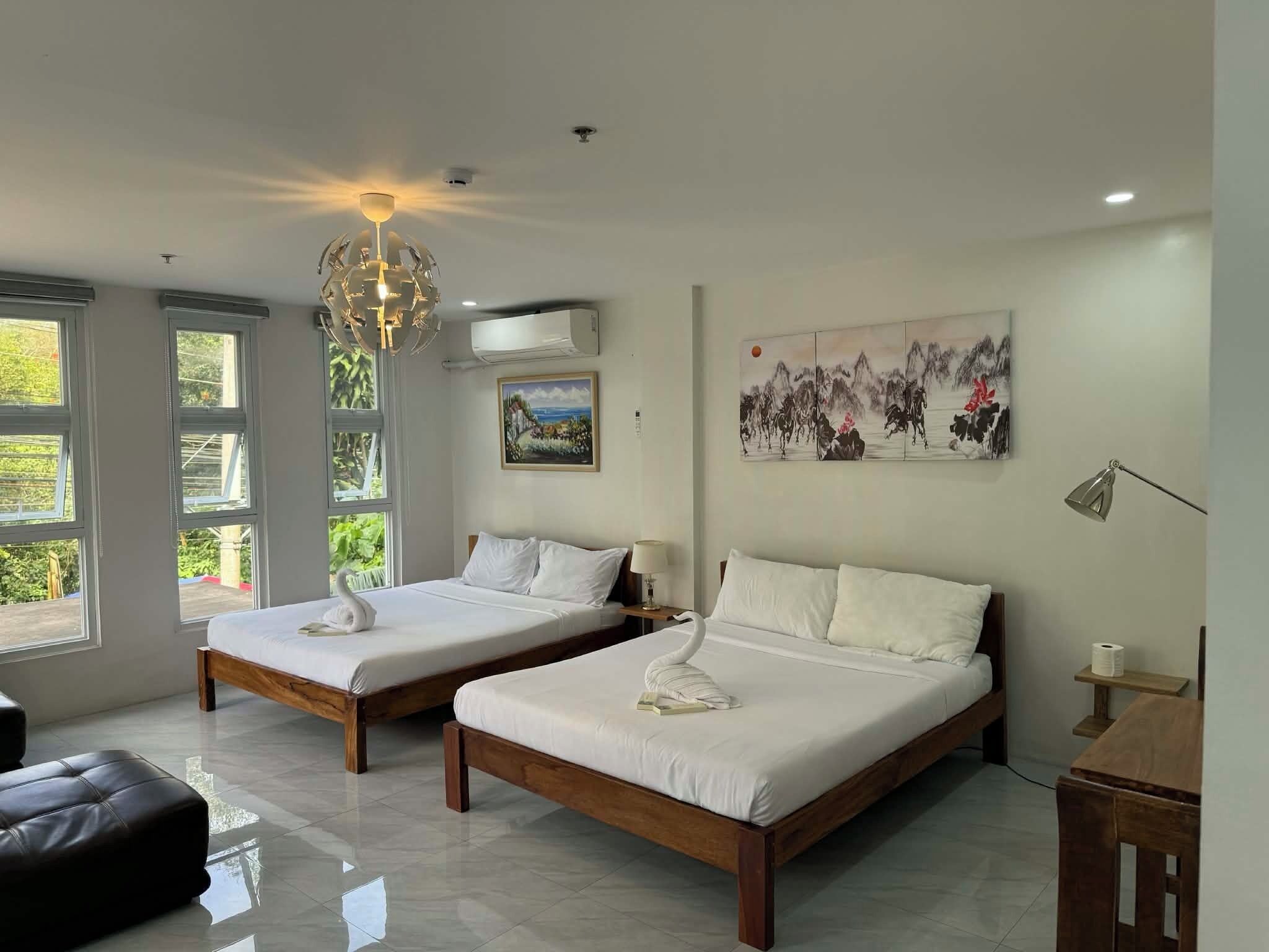 Laptop workspace, free WiFi