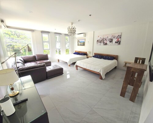 Leribi Hotel and Restaurant