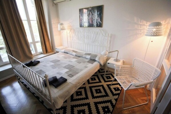 1 bedroom, iron/ironing board, WiFi