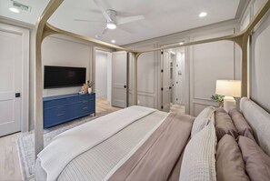 4 bedrooms, iron/ironing board, WiFi, bed sheets - Luxury 4BR |Sleeps 9 | New Build | Family Friendly (Broken Arrow)