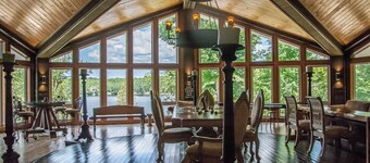 Waterfront Estate for Unforgettable Gatherings, Family Reunions, Peaceful Escape