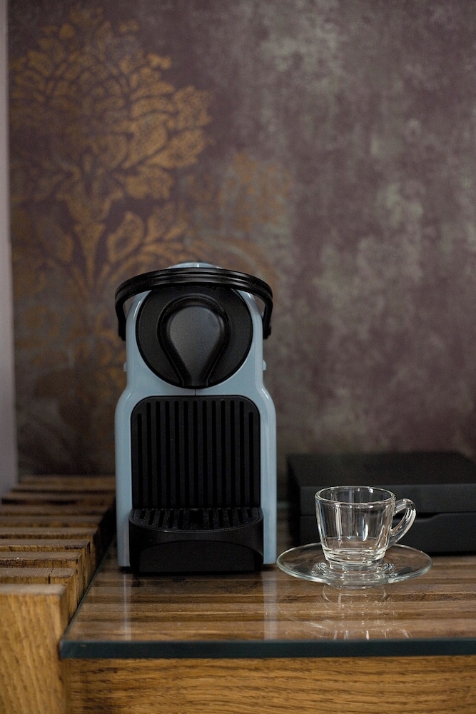 Molcho Neve Tzedek Apartments by Master by null