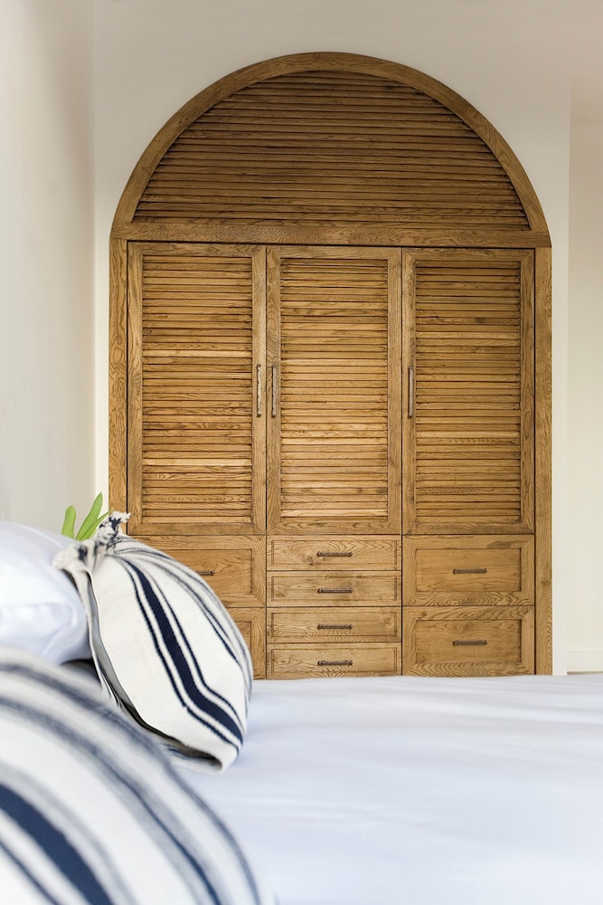 Molcho Neve Tzedek Apartments by Master by null