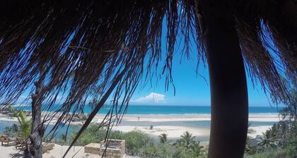 Barra Beach - Stunning sea view, charming beach house - 4x4