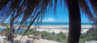 Barra Beach - Stunning sea view, charming beach house - 4x4