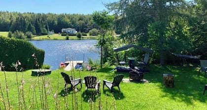 Chalet Familial Lac Therrien. Peace and pleasure for you and your family!