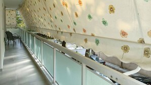 Unclassified image, 5 of 40, button - Elegant Modern Apartment in Heart of Marousi (Marousi)