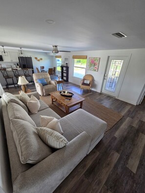 Televisión, chimenea