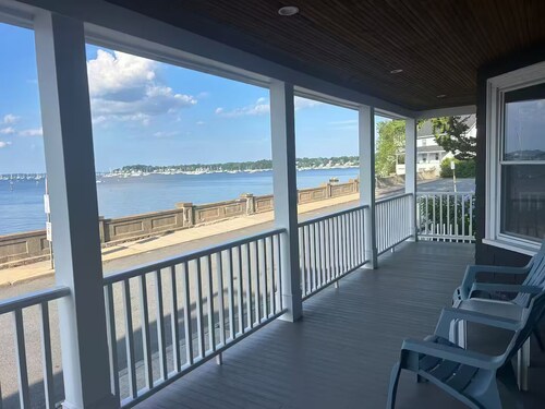 Waterfront 2 Bedroom Unit