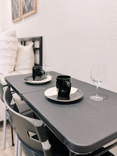 Small Full Apartment in Lrdo