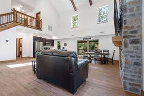 Cabin, Multiple Beds, Balcony, Garden View (Peaceful Timbers Getaway) | Living area | TV